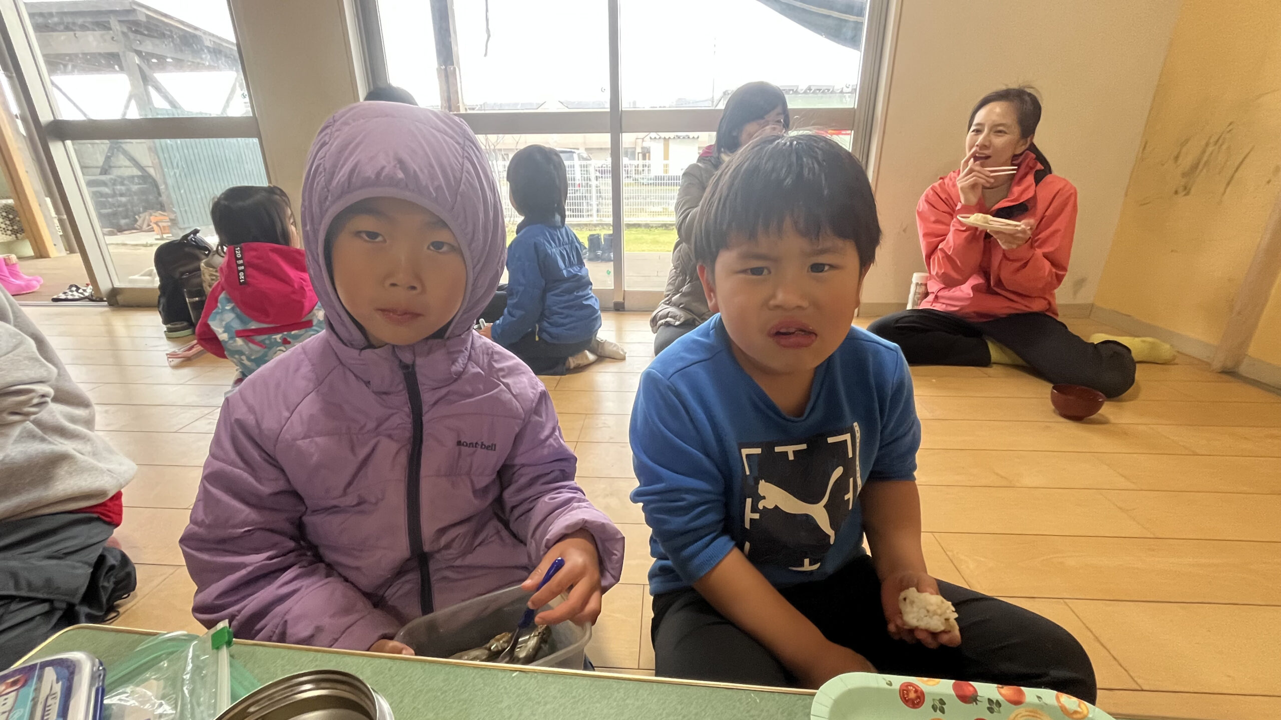 鳥取森のようちえん風りんりん・絶世の美室・スタッフ保護者子どもみんなで大掃除