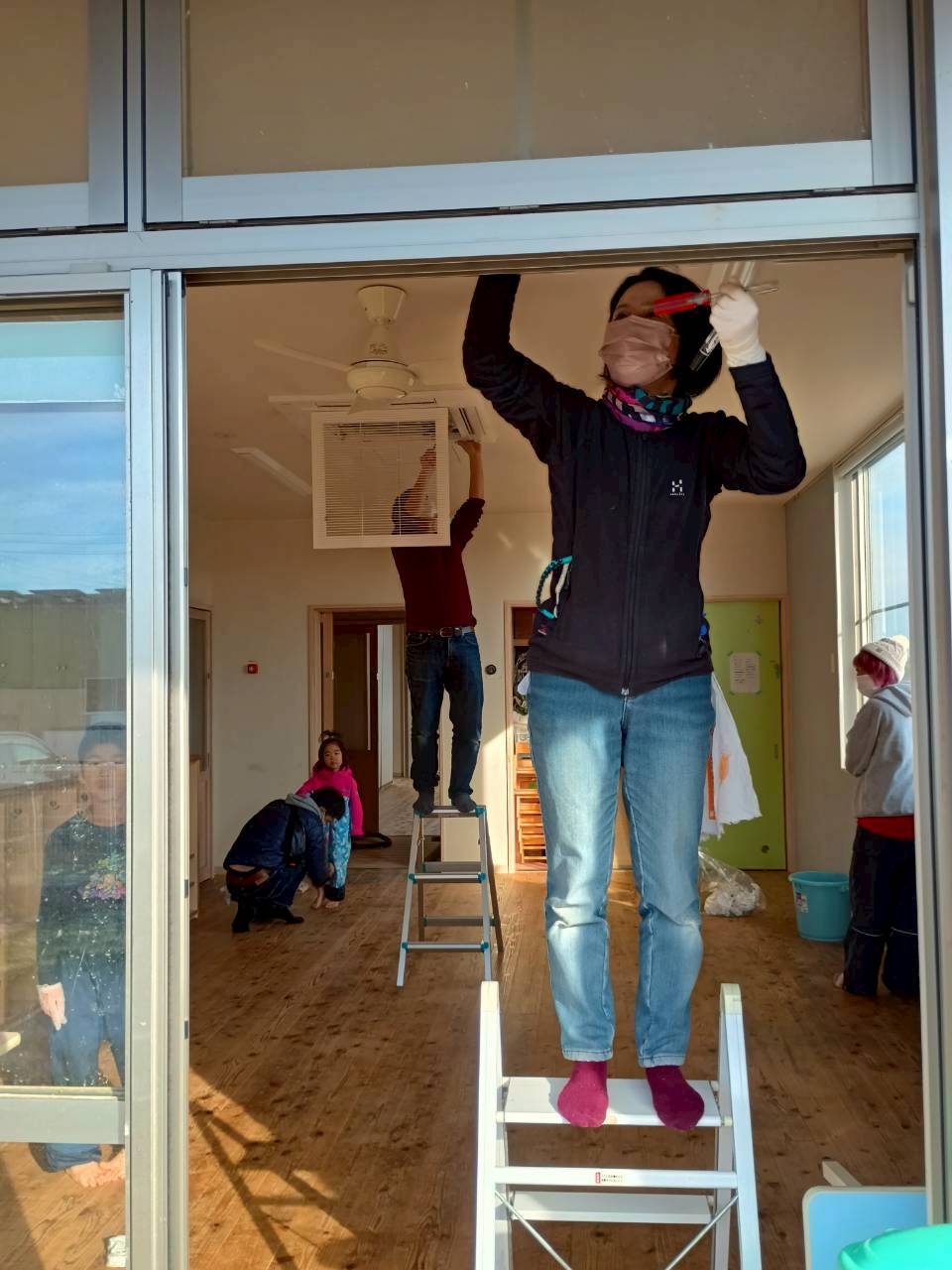 鳥取森のようちえん風りんりん・絶世の美室・スタッフ保護者子どもみんなで大掃除