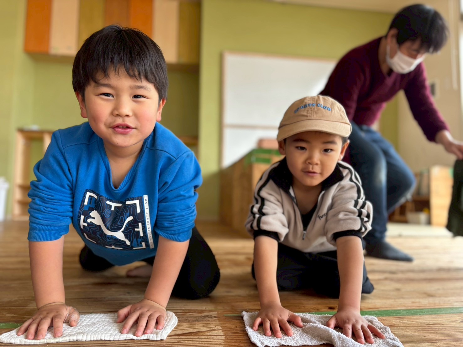 鳥取森のようちえん風りんりん・絶世の美室・スタッフ保護者子どもみんなで大掃除